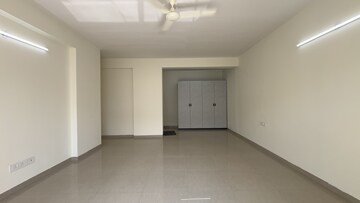 Room in 3 BHK Apartment at Nitesh Columbus Square, Bellary Road – for Rent