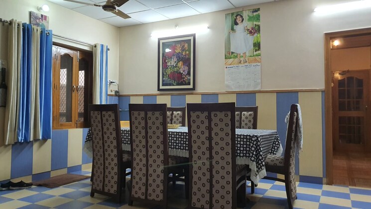 Dining area, gomti nagar 6 Bedroom 3500 Sq.Ft. Independent House In Gomti Nagar Lucknow 9262452