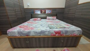 Bedroom in 6 BHK Independent House at Gomti Nagar – for Rent