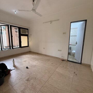 Room in 2 BHK Apartment at K Raheja Raheja Classique, Shashtri Nagar – for Rent