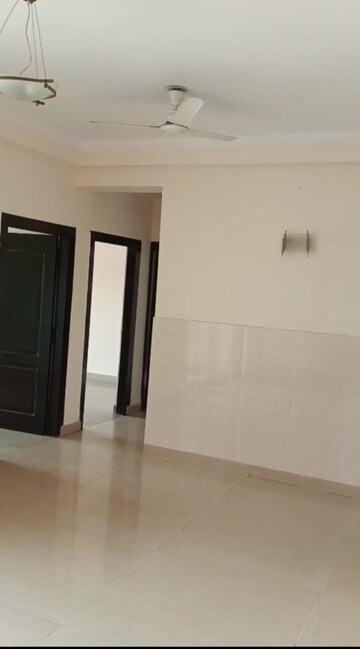 Room in 3 BHK Apartment at Amrapali Platinum, Sector 119 – for Sale