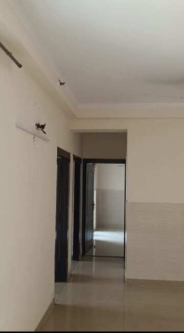 Room in 3 BHK Apartment at Amrapali Platinum, Sector 119 – for Sale