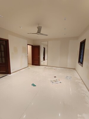 Room in 3 BHK Apartment at The Marquis, Ashok Nagar – for Rent