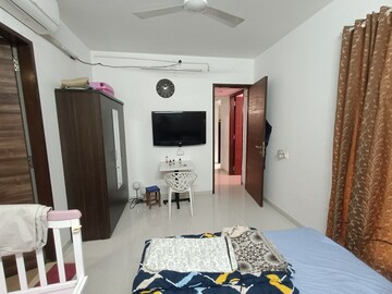 Bedroom in 2 BHK Apartment at Akshar Alvario, Seawoods – for Rent
