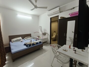 Bedroom in 2 BHK Apartment at Akshar Alvario, Seawoods – for Rent