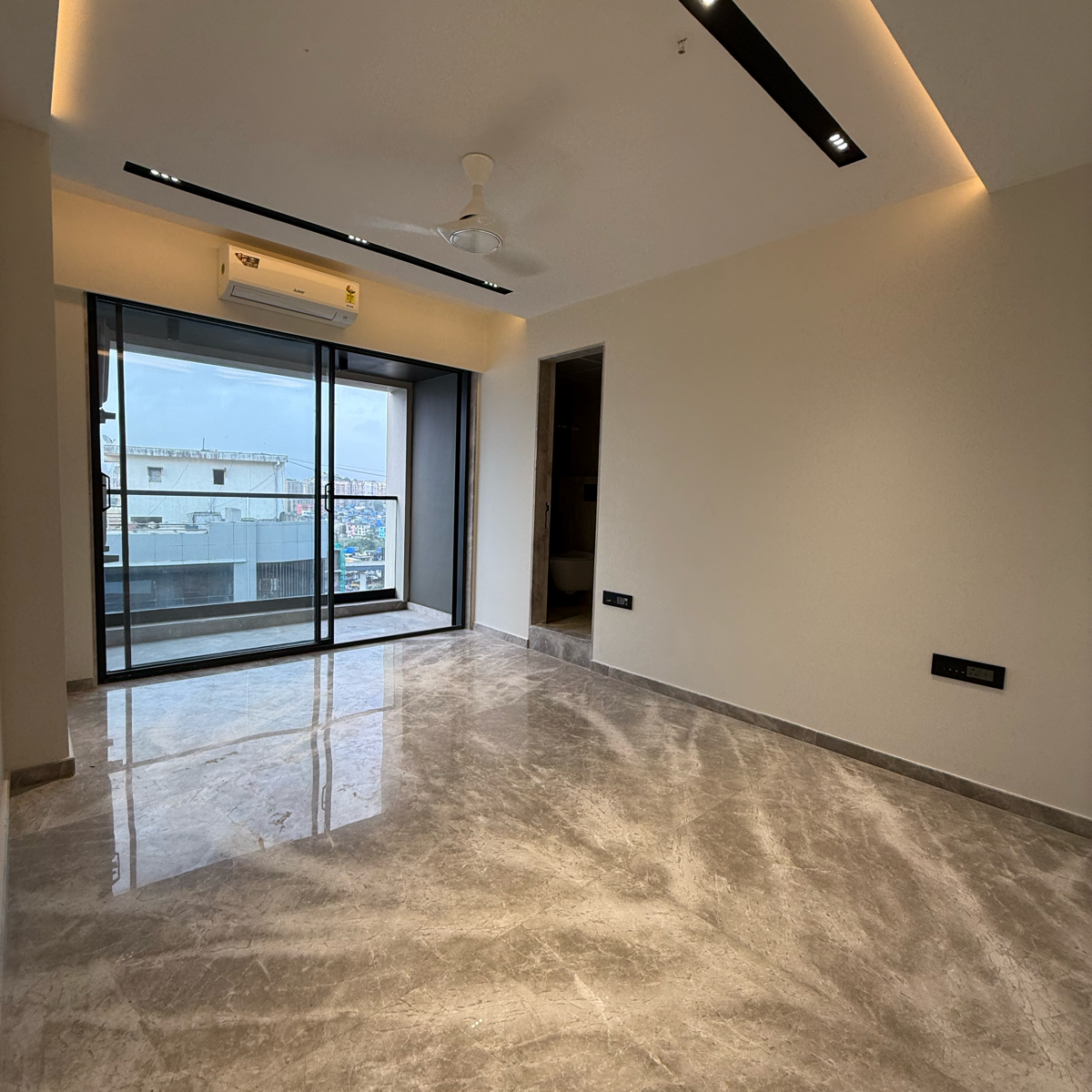 3 BHK + Pooja Room Apartment For Sale in Sheth 72 West