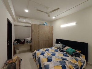 2 BHK Apartment For Rent in Paramount Hill County, Kondapur