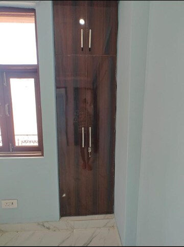 Room in 1 BHK Builder Floor at Saket – for Rent
