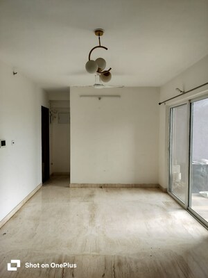 Room in 2 BHK Apartment at Arvind Elan, Kothrud – for Rent