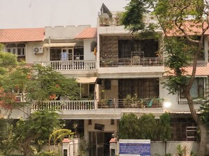 3 BHK Builder Floor – Exterior View View at Eros Garden Villas, Charmwood Village - for Rent