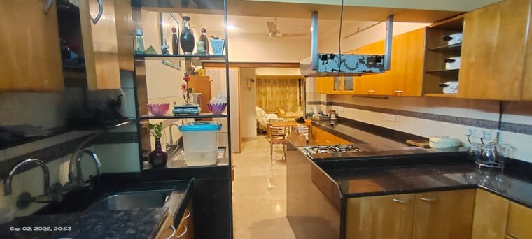 Kitchen, khar west 3 Bedroom 1200 Sq.Ft. Apartment In Khar West Mumbai 9262565