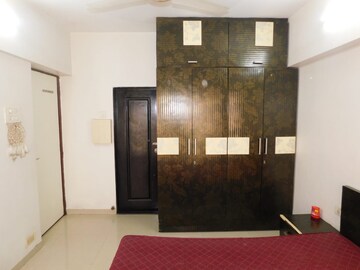 Bedroom in 3 BHK Apartment at Prime Rose Apartment Andheri West, Andheri West – for Rent