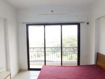 Bedroom in 3 BHK Apartment at Prime Rose Apartment Andheri West, Andheri West – for Rent