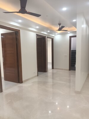 Living Room in 2 BHK Builder Floor at Palam Vihar – for Rent