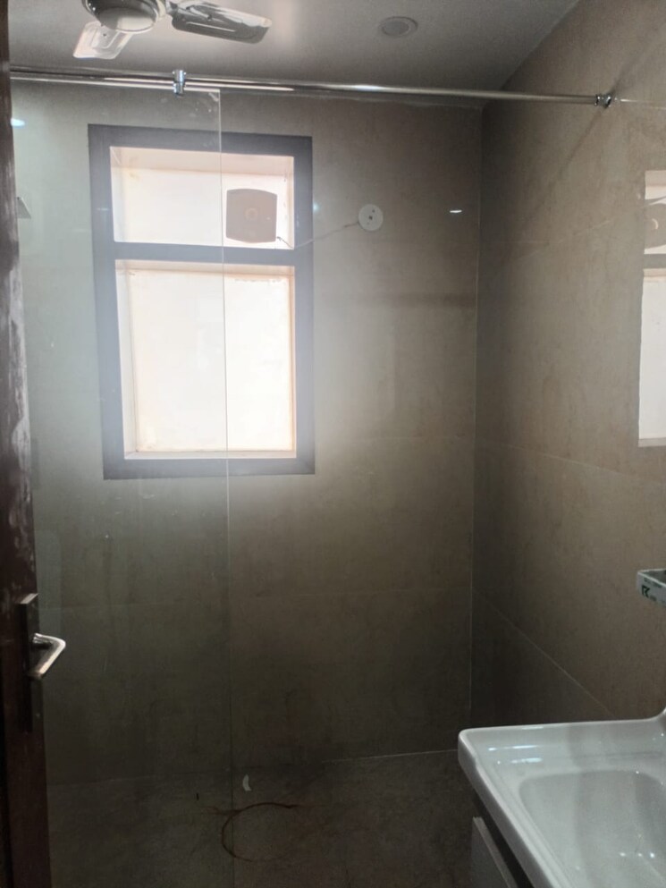 Bathroom, palam vihar 2 Bedroom 1125 Sq.Ft. Builder Floor In Palam Vihar Gurgaon 9262520