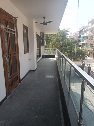 Balcony in 2 BHK Builder Floor at Palam Vihar – for Rent
