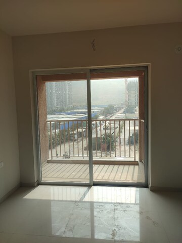 Room in 1 BHK Apartment at Godrej Green Vistas, Mahalunge – for Sale