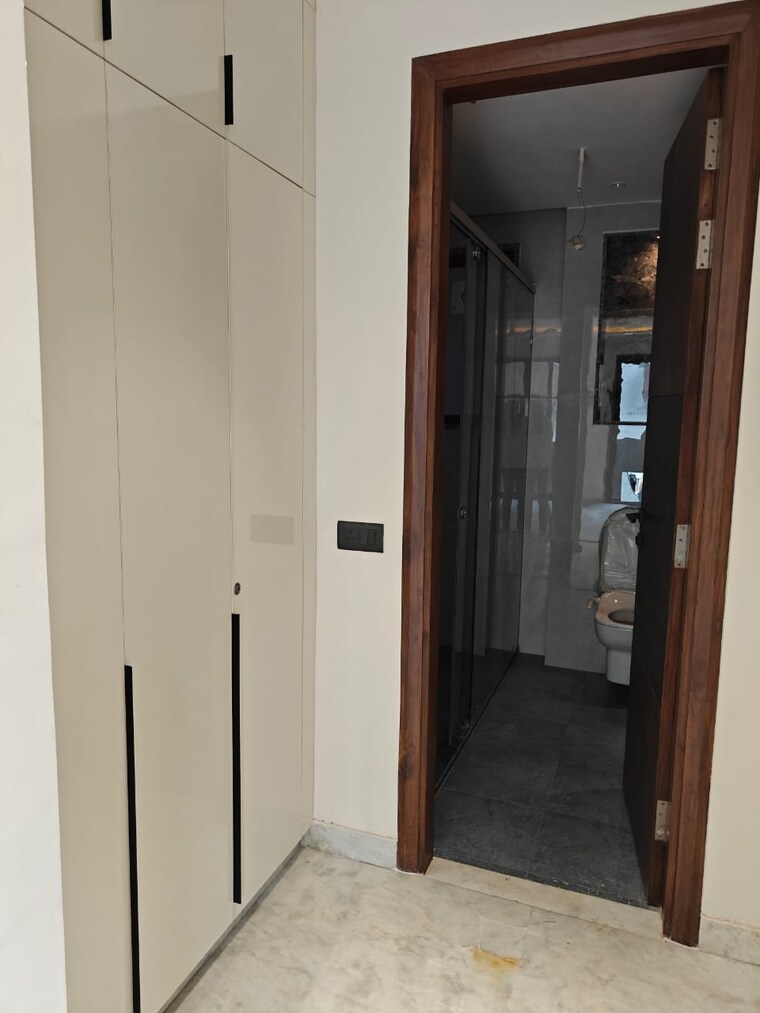 Bathroom, palam vihar 4 Bedroom 2500 Sq.Ft. Builder Floor In Palam Vihar Gurgaon 9262566