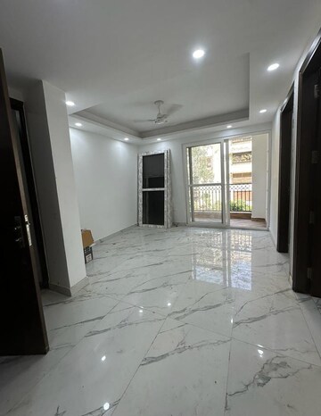 Living Room in 2 BHK Builder Floor at Saket – for Rent
