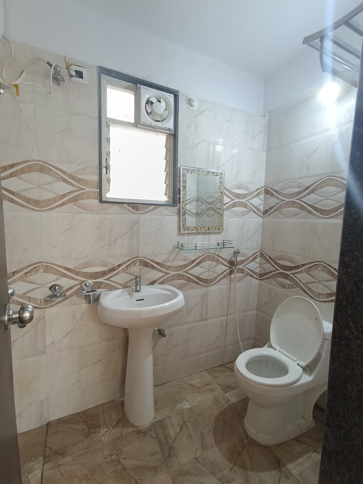 Bathroom, thergaon 2 Bedroom 800 Sq.Ft. Apartment In Thergaon Pune 9262613