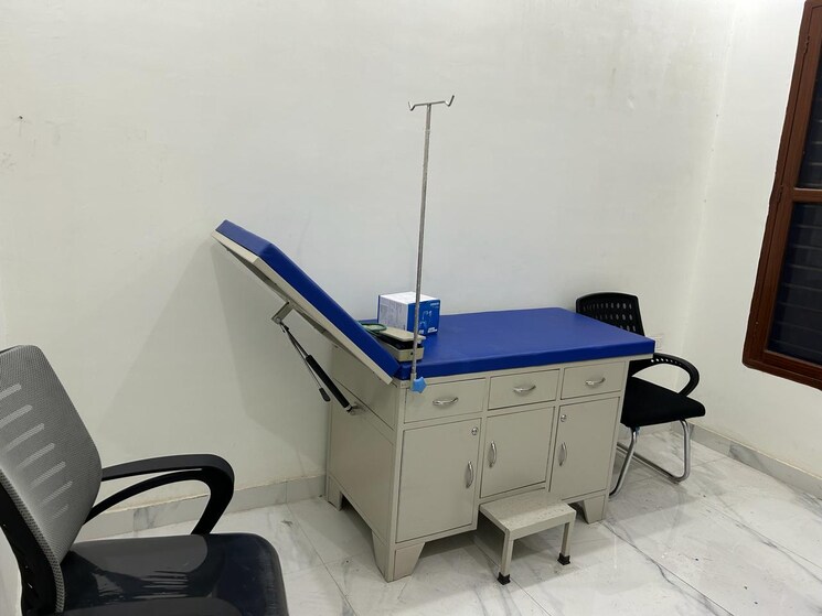 Team Area, patiala road 4 Bedroom 1100 Sq.Ft. Independent House In Patiala Road Zirakpur 9262631