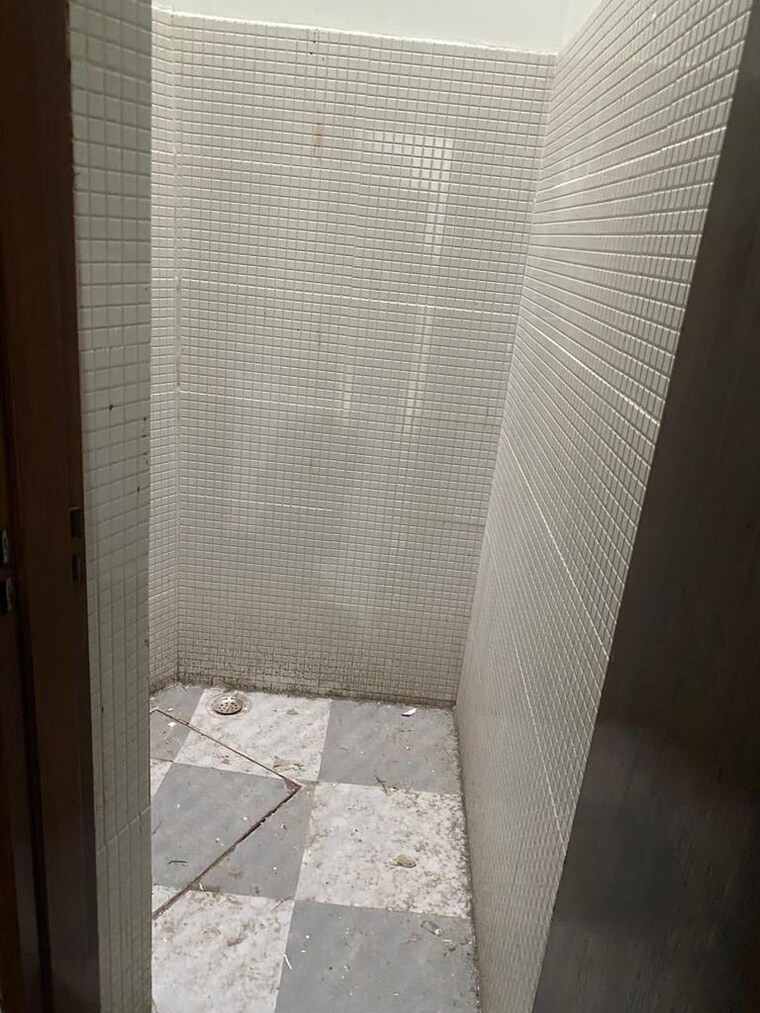 Bathroom, patiala road 4 Bedroom 1100 Sq.Ft. Independent House In Patiala Road Zirakpur 9262631