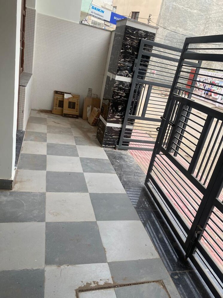 undefined, patiala road 4 Bedroom 1100 Sq.Ft. Independent House In Patiala Road Zirakpur 9262631