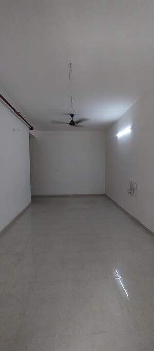 Room in 2 BHK Apartment at Signature The Millennia 2, Sector 37d – for Rent