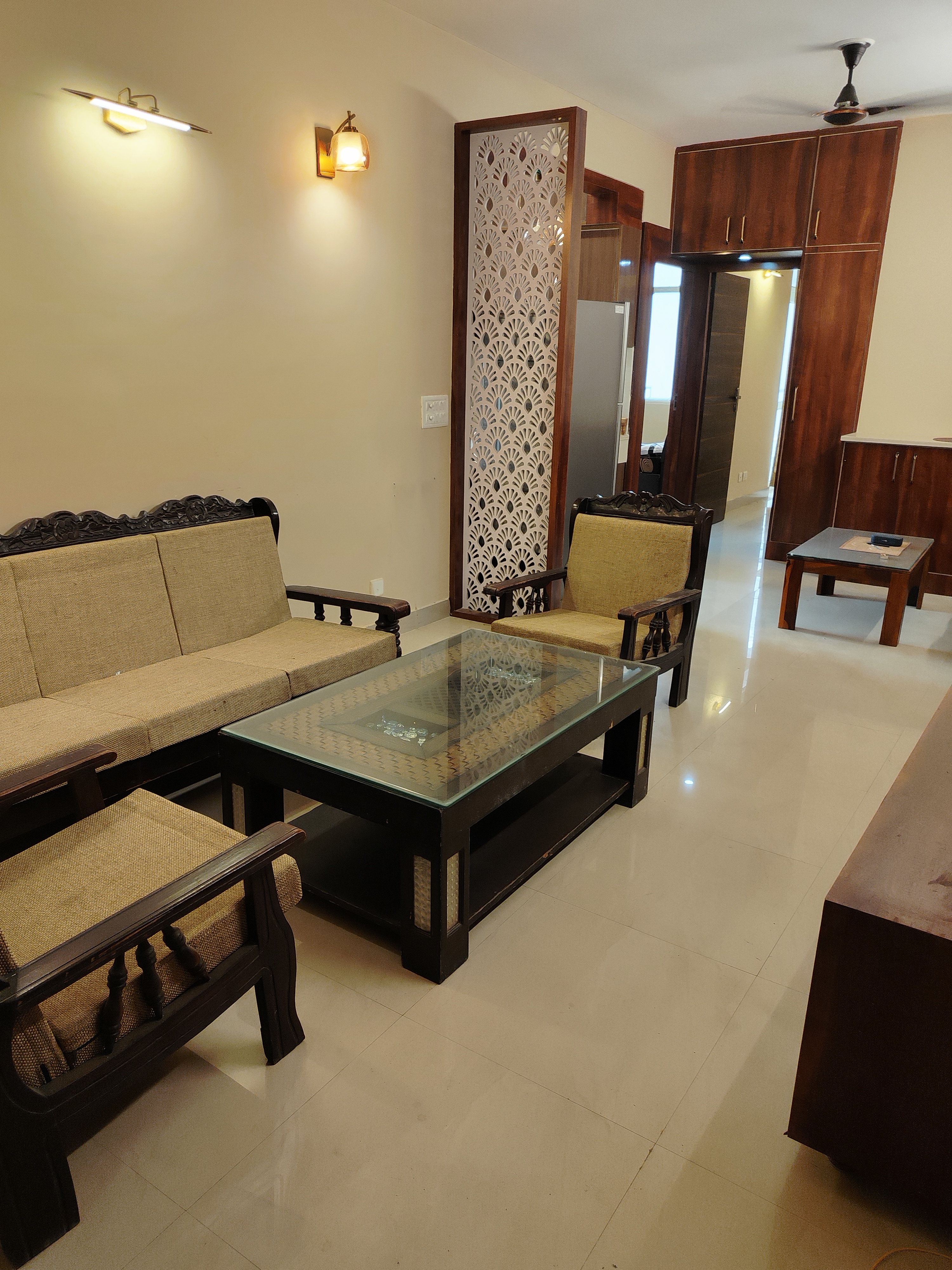 2 BHK Apartment For Rent in Suncity Avenue 76