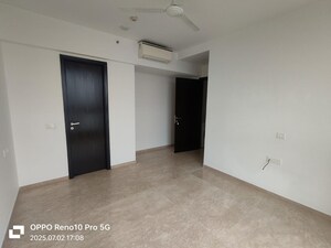 Room in 2 BHK Apartment at Hiranandani Zen Atlantis, Powai – for Rent