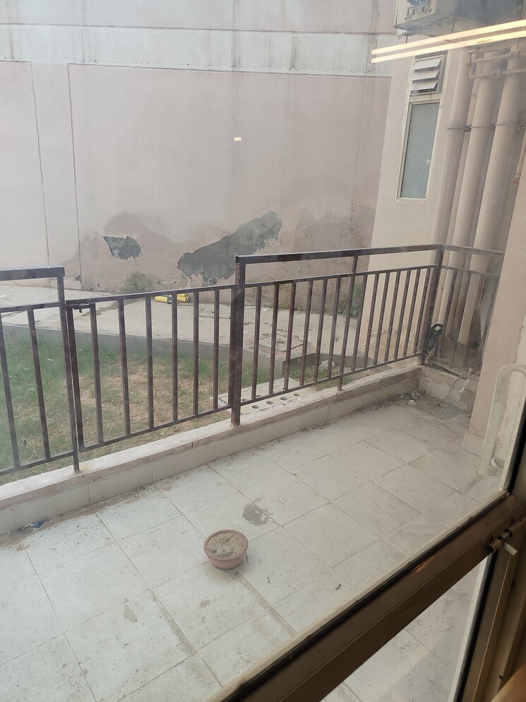 Balcony, suncity-avenue-76 2 Bedroom 635 Sq.Ft. Apartment In Sector 76 Gurgaon 9262704