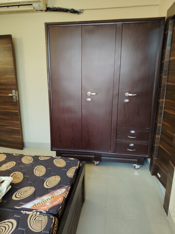 Master Bedroom in 2 BHK Apartment at Suncity Avenue 76, Sector 76 – for Rent