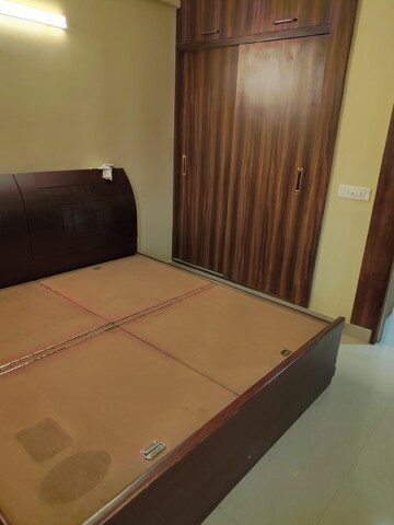Bedroom in 2 BHK Apartment at Suncity Avenue 76, Sector 76 – for Rent
