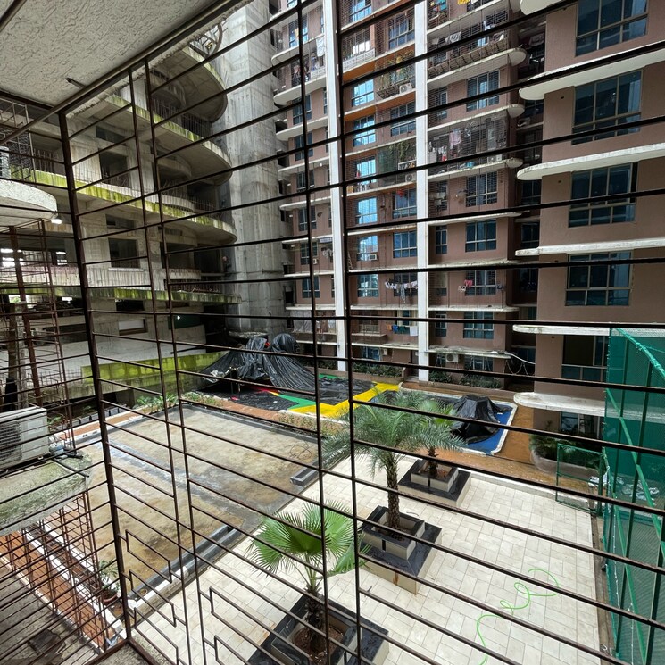 Balcony, malad east 1 Bedroom 405 Sq.Ft. Apartment In Malad East Mumbai 9262714