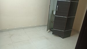 Room in 1 BHK Builder Floor at Kakrola – for Rent