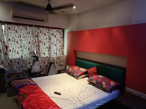 Master Bedroom in 2 BHK Apartment at Juhu – for Rent