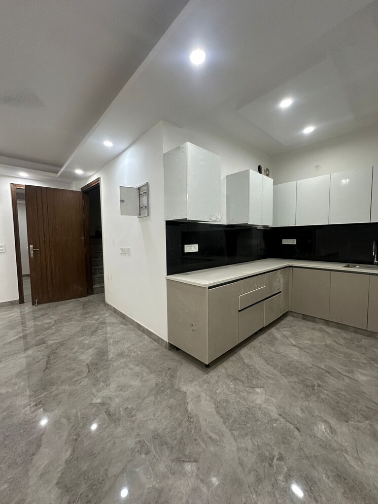 Kitchen, saket 2 Bedroom 806 Sq.Ft. Builder Floor In Saket Delhi 9262708