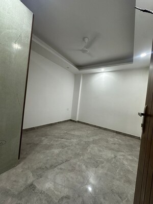 Room in 2 BHK Builder Floor at Saket – for Sale