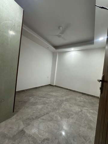 Room in 2 BHK Builder Floor at Saket – for Sale