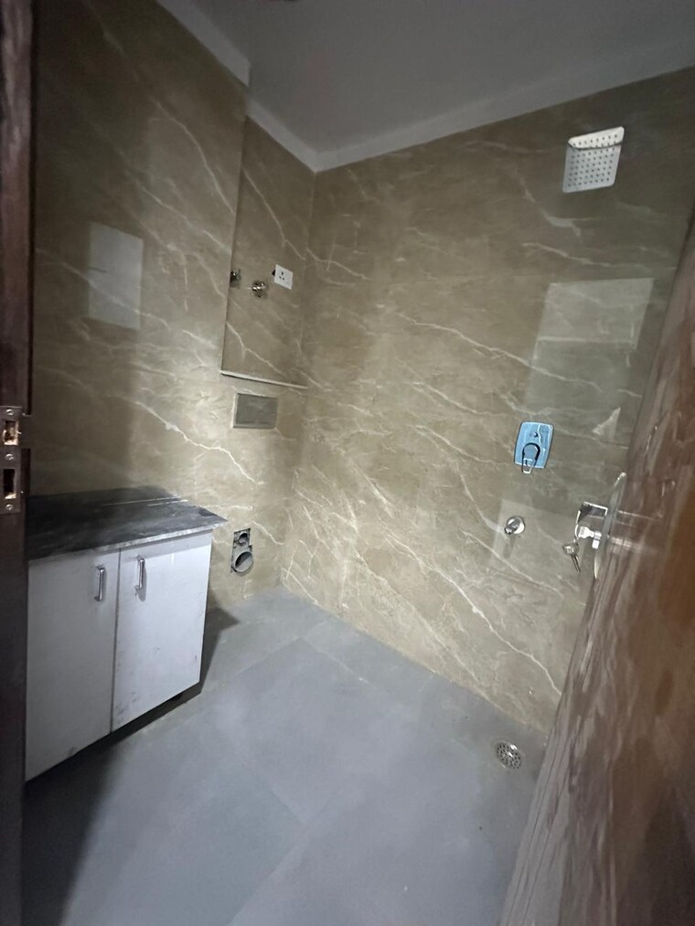 Bathroom, saket 2 Bedroom 806 Sq.Ft. Builder Floor In Saket Delhi 9262708
