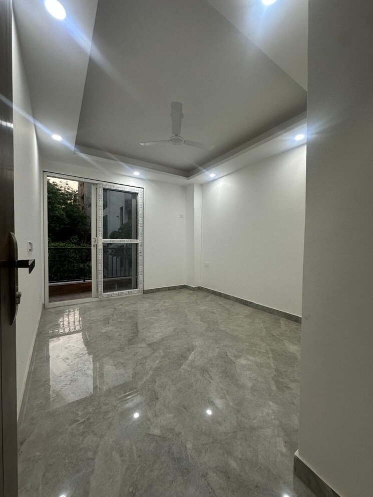 Room, saket 2 Bedroom 806 Sq.Ft. Builder Floor In Saket Delhi 9262708