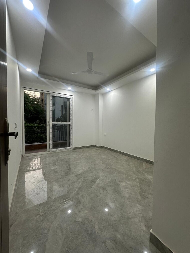 Room, saket 2 Bedroom 806 Sq.Ft. Builder Floor In Saket Delhi 9262708