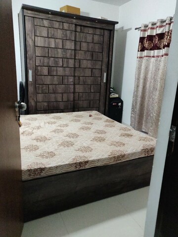 Master Bedroom in 2 BHK Apartment at Wakad – for Rent