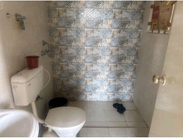 Bathroom in 3 BHK Builder Floor at Raj One Good Earth, Sector 71 – for Sale