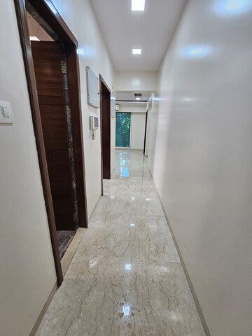  2 BHK Apartment at Bandra West – for Rent