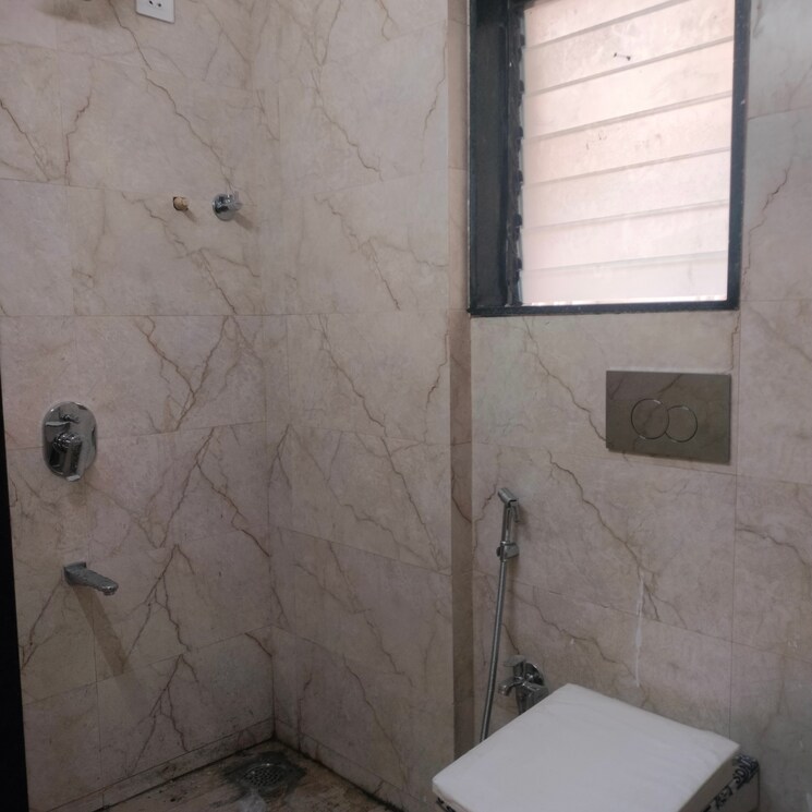 Bathroom, pratham-arc-aura 2 Bedroom 900 Sq.Ft. Apartment In Andheri West Mumbai 9262814
