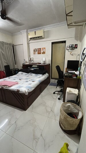 Bedroom in 2 BHK Apartment at Bandra West – for Rent