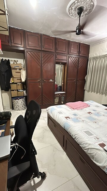 Bedroom in 2 BHK Apartment at Bandra West – for Rent