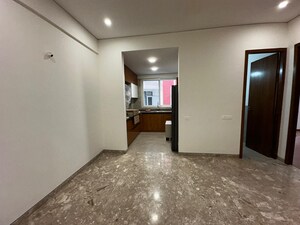 Room in 3 BHK Apartment at Richmond Town – for Rent