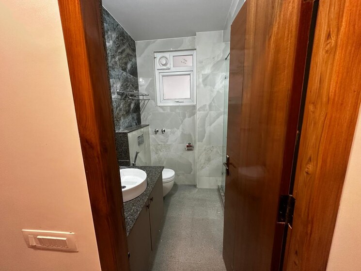 Bathroom, richmond town 3 Bedroom 2240 Sq.Ft. Apartment In Richmond Town Bangalore 9262841